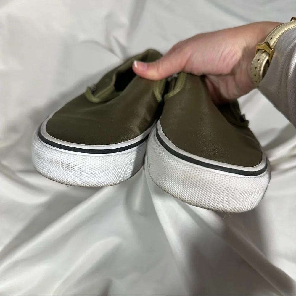 EUC Vans Olive Green Slip-On Shiny Sneakers SZ US 8.5‎